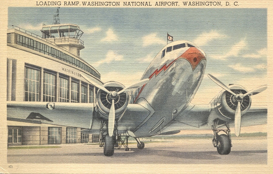 Sz-10-American-Airlines-DC-3-at-Washington-National-Airport-DC-Linen-MGGoldman-Colln.jpg